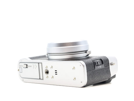 Fujifilm X100F - segunda mano - excelente estado - detalle 4 de 5 - SKU 3705332 - Camera Market