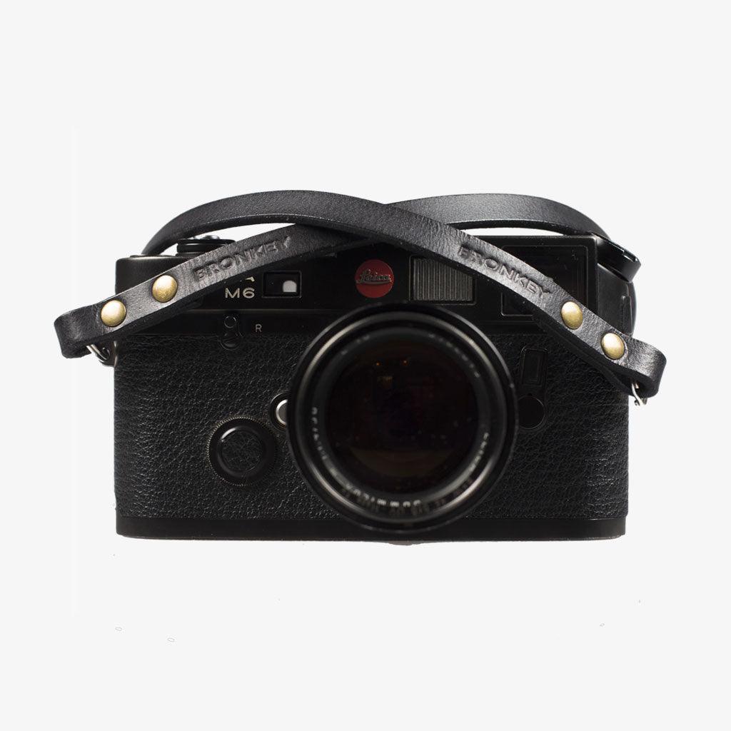 Berlin #101 - Black Leather camera strap · imagen principal