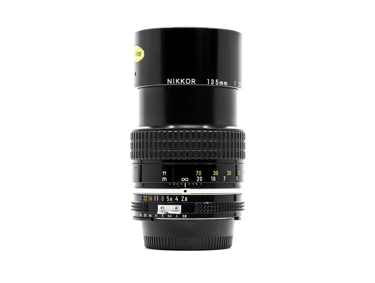 Nikon Ai Nikkor 135mm f/2.8 · imagen principal