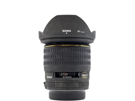 Sigma 28mm f/1.8 EX DG Macro - Sigma SA Fit