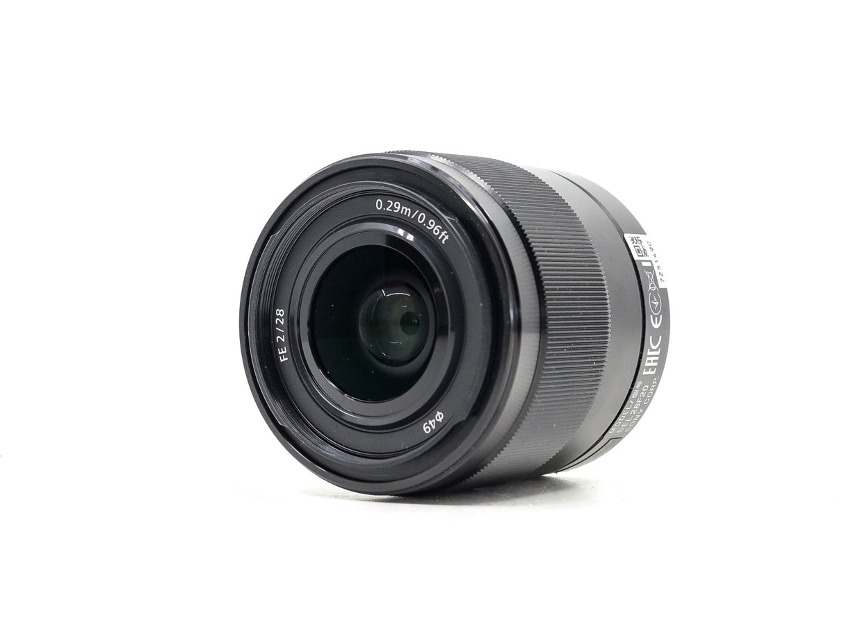 Sony FE 28mm f/2 - segunda mano - excelente estado - detalle 2 de 3 - SKU 3743111 - Camera Market