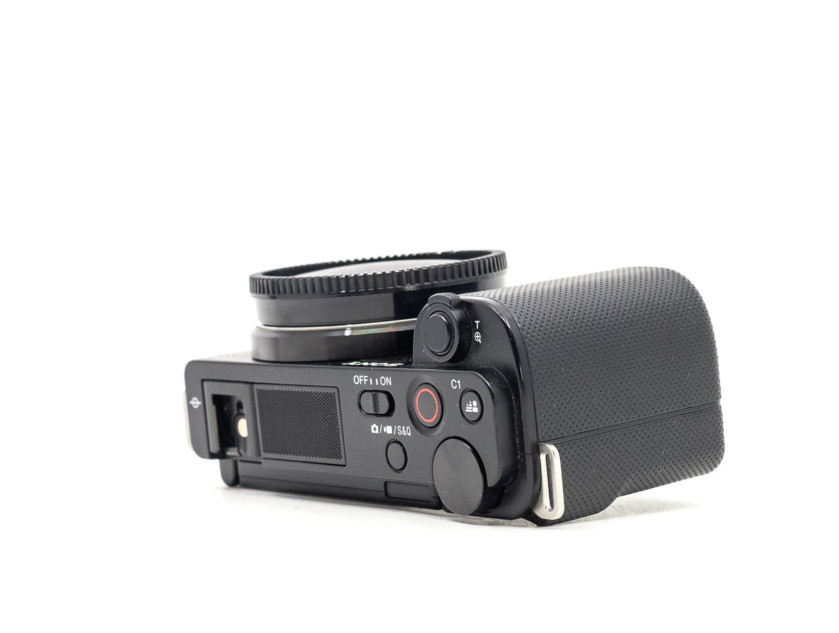 Sony ZV-E10 - segunda mano - excelente estado - detalle 3 de 4 - SKU 3787596 - Camera Market