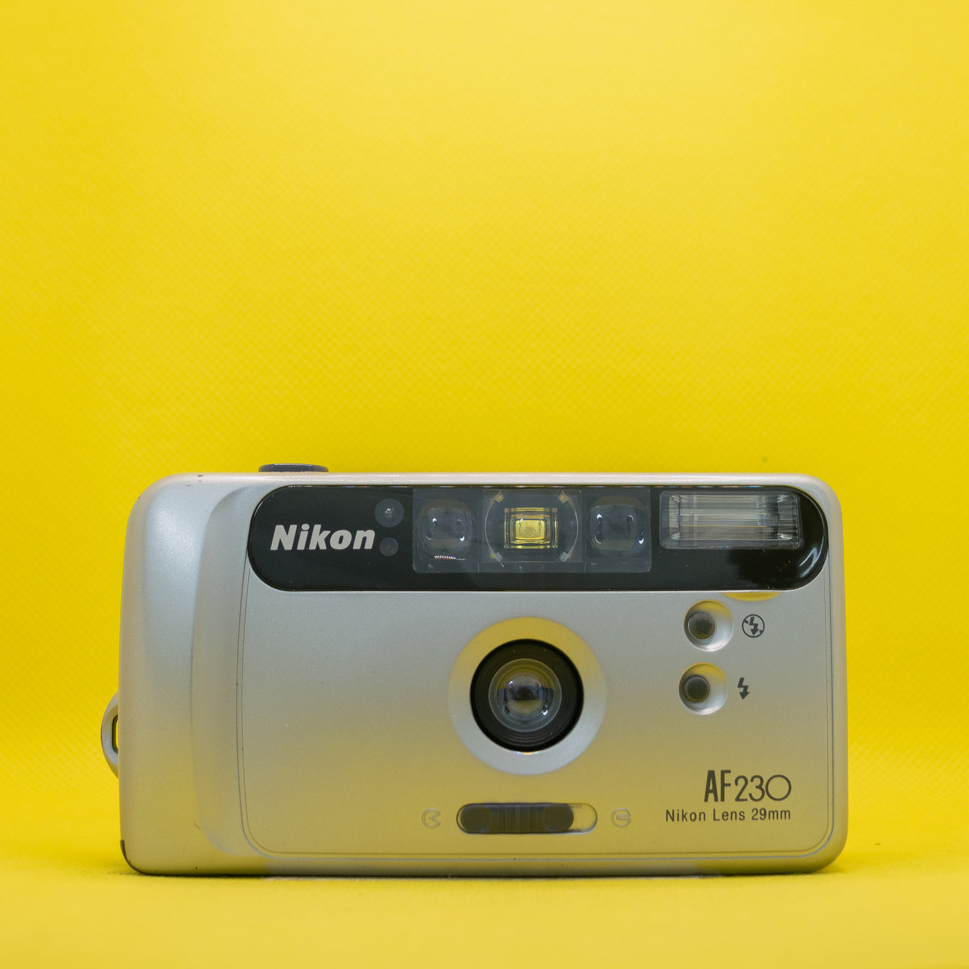 Nikon AF230 - 35mm Film Camera · imagen principal