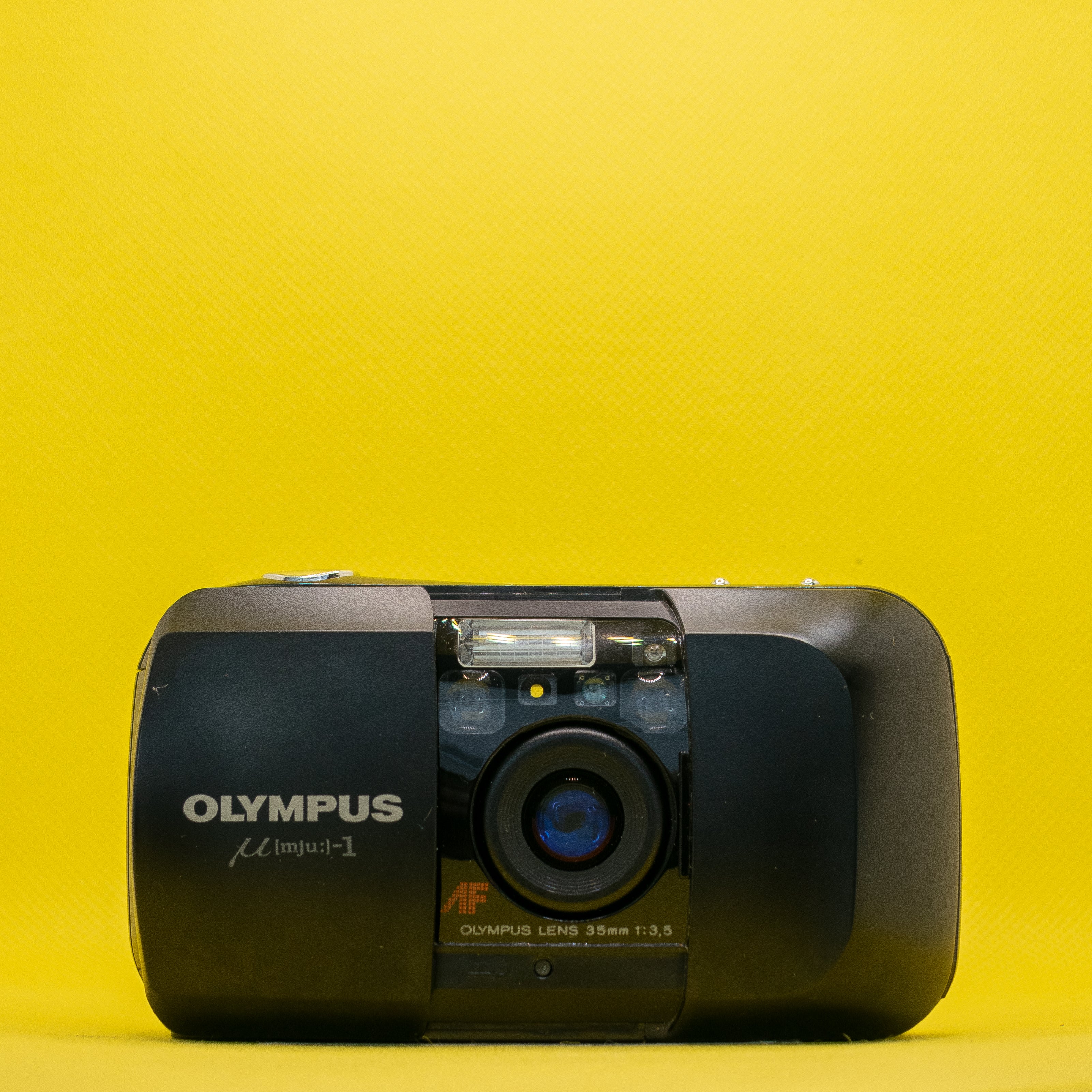 Olympus MJU II (GRAY) Version F2.8 - Premium 35mm Point And Shoot