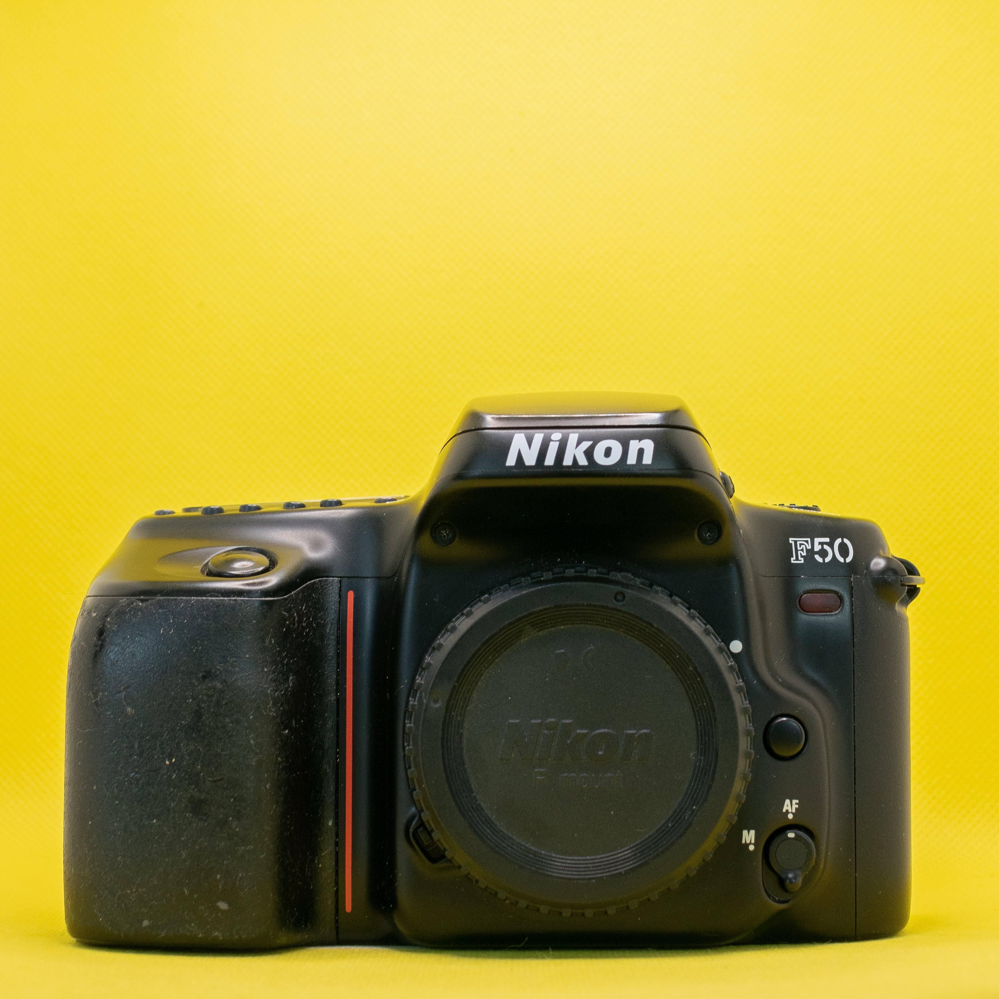 Nikon F50 (Cuerpo) - Cámara Analógica Reflex de 35mm (SLR