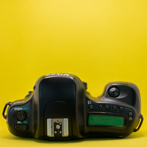Nikon F50 (Cuerpo) - Cámara Analógica Reflex de 35mm (SLR)