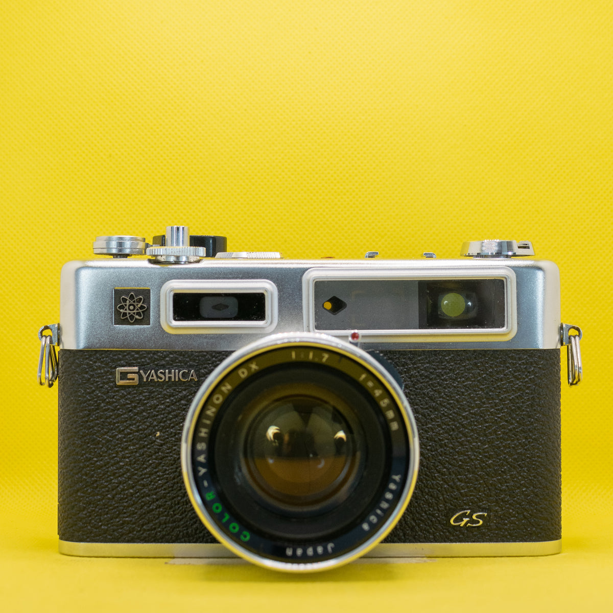 Yashica Electro 35 GS mit Yashinon DX F 1.7