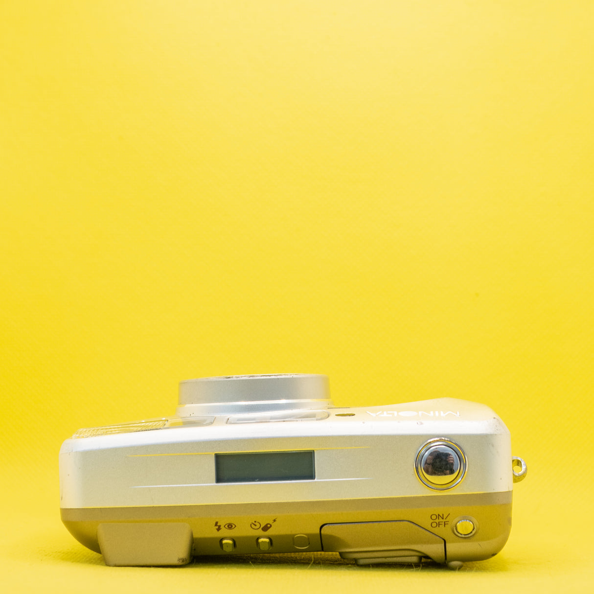 Minolta Riva Zoom 125 - 35mm Film Camera